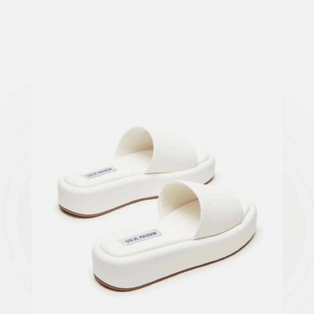 STEVE MADDEN White Platform Square Toe Flat Wedge Beach Slides Sandals Leather - Picture 2 of 16